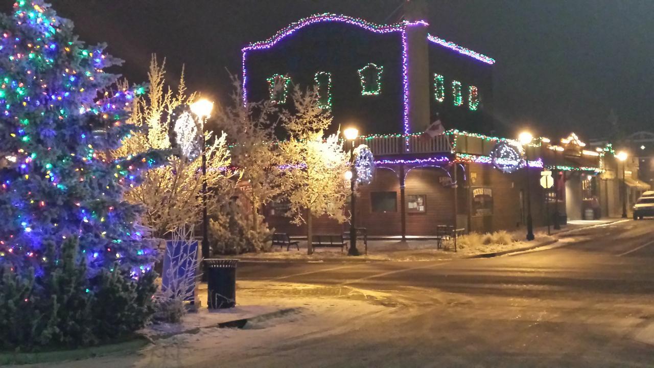 The Cochrane Rockyview Hotel Екстер'єр фото