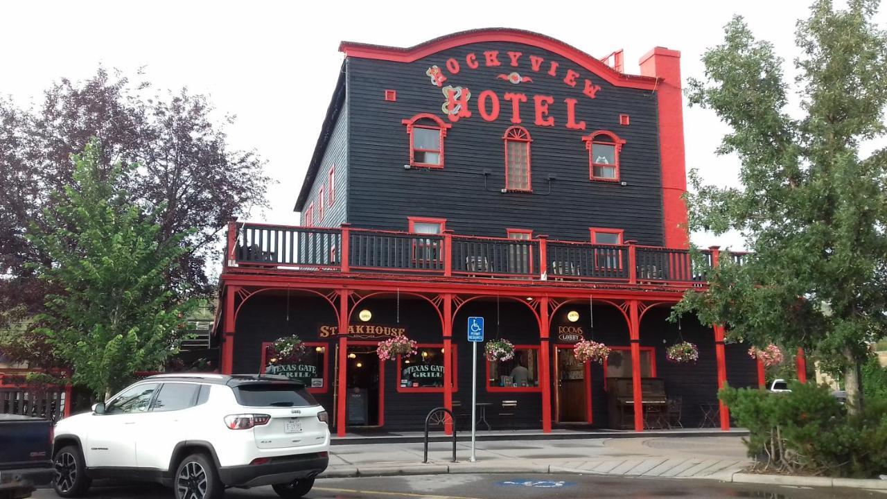The Cochrane Rockyview Hotel Екстер'єр фото